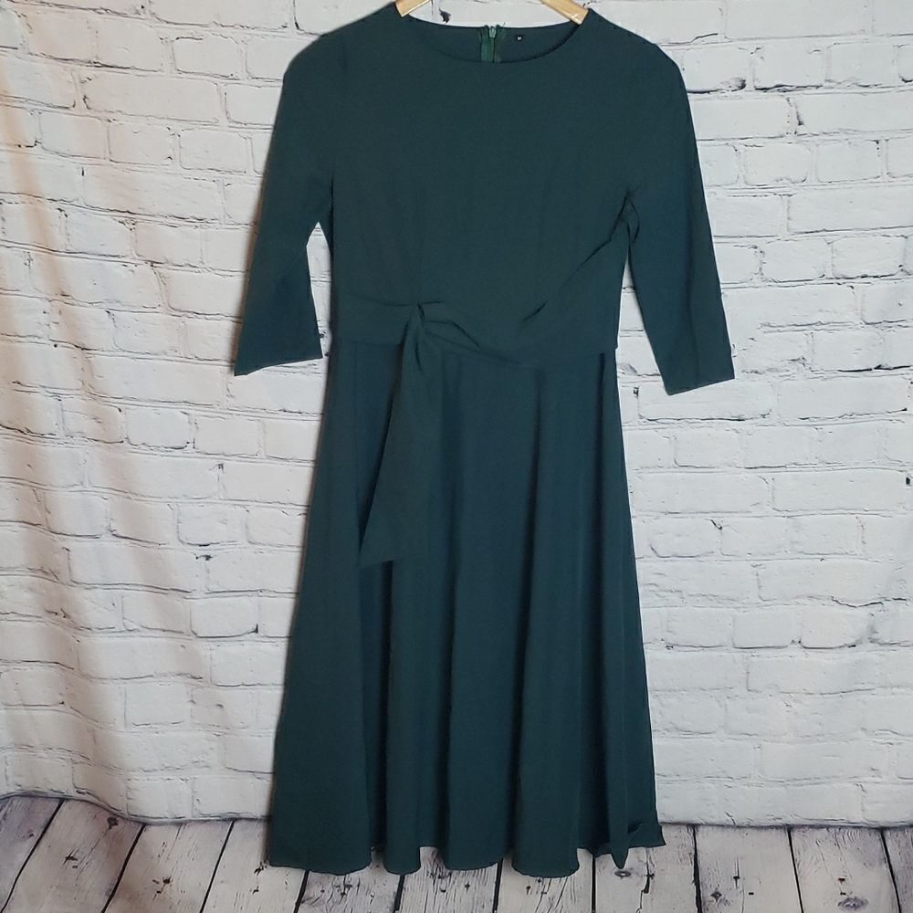 Dark Green Dress‎